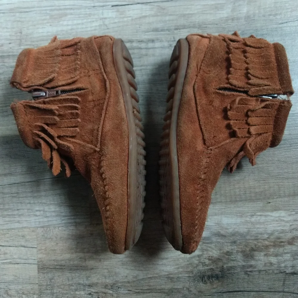 Kids Minnetonka Moccasin Size 12 Brown Suede Bootie Fringe Pull On Zip Up